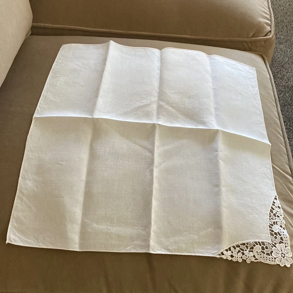 Set of 4 Gorgeous Vintage MCM White Crochet Corner Lace Corner Napkins!